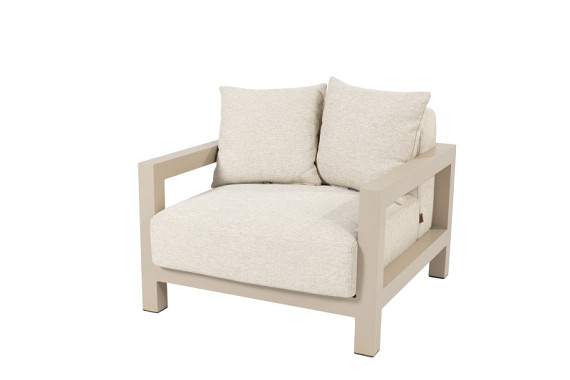 Raffinato living chair latte with 4 cushions Latte